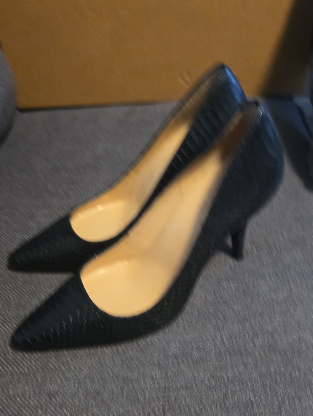 Talbots Women’s 7AA Black Genuine Leather Pointed Toe Pumps Heels Made in Brazil